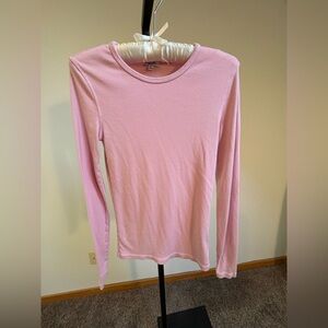 Splendid NWOT never worn LS super soft & stretchy Tee